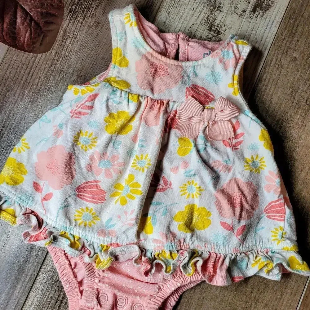 Child of Mine by Carter's Floral and Polka Dot Pastel Baby Girl Outfit Size 0-3m
